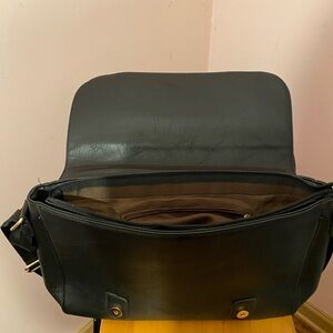 Black Leather Men's Messenger Bag